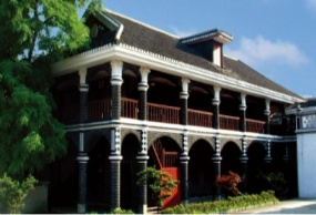 贵州梵净山/西江千户苗寨/镇远古镇/寨沙侗寨-遵义会址双汽4日游